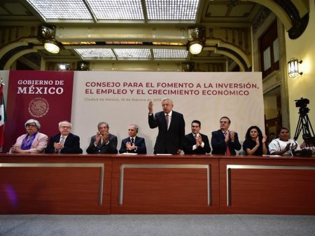 México: Obrador defende investimentos para dobrar crescimento do PIB