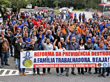 Trabalhadores vão à Greve Geral contra o fim da Previdência