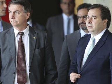 Crise entre Bolsonaro e Maia realça miopia do PT