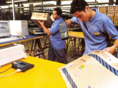 IBGE: setor de serviços inicia ano com retração