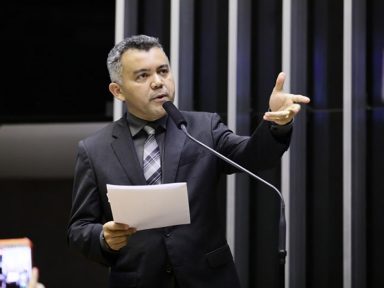 Deputado do PRB: “reforma da Previdência é perversa com os idosos”