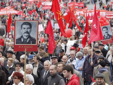 Pesquisa: 70% dos russos avaliam positivamente o papel de Stalin e 51% o  admiram