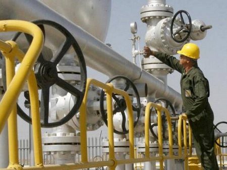 China rejeita novas sanções dos EUA contra venda de petróleo pelo Irã