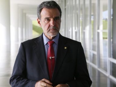 Daniel: “governo quer extinguir a aposentadoria dos pobres”