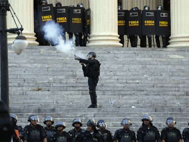 Governo quer Força Nacional para “desencorajar” protestos na Esplanada
