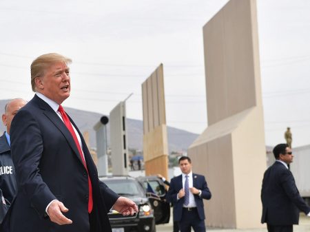20 Estados dos EUA contestam ‘emergência’ de Trump no  muro na fronteira do México