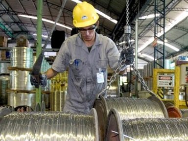 IBGE: produção industrial paulista segue parada