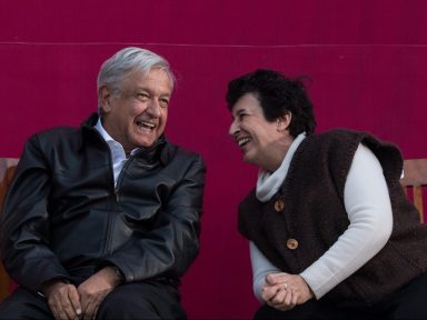 Obrador abre 83 campi universitários no México em seis meses