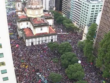 Rio: passeata gigante da Candelária à Central em defesa da Educação