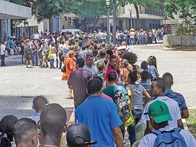 FGV aponta piora no emprego em abril