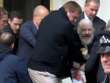 Assange: “A verdade é tudo o que temos; conto com as pessoas de bom caráter”