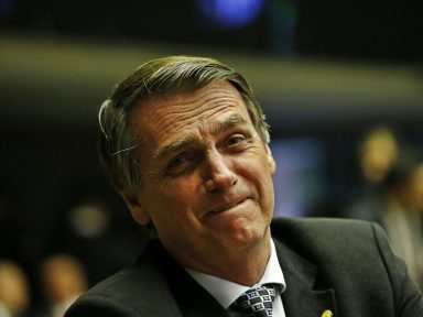 Bolsonaro usa o Kunda para mostrar apoio