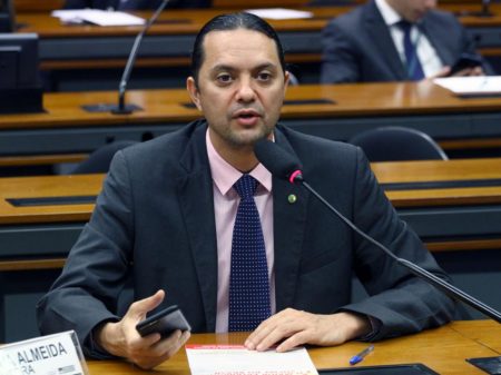 Weliton Prado: “é maldade, injustiça e crueldade a reforma da Previdência”