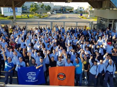 Metalúrgicos mobilizados para a greve geral: “Não vamos aceitar essa reforma”