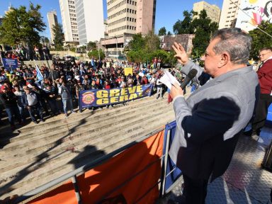 Após greve, construção civil conquista acordo com reajuste e benefícios