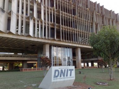 Governo institui questionário político-ideológico no DNIT