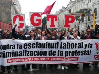 Trabalhadores peruanos fazem greve geral contra ataque a seus direitos