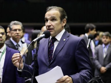 Deputado do PSD diz que Weintraub é “desastroso”