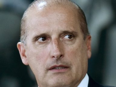 Casa Civil murcha e Onyx Lorenzoni perde articulação política