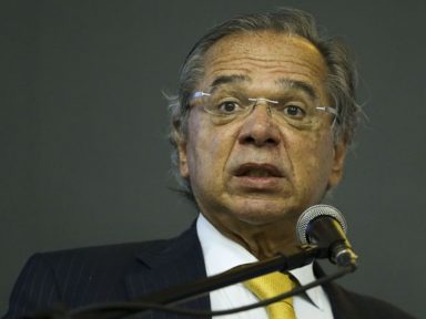 “Prévia” do PIB recua 0,47% em abril