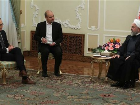 Presidente iraniano e ministro alemão se reúnem em defesa do acordo nuclear