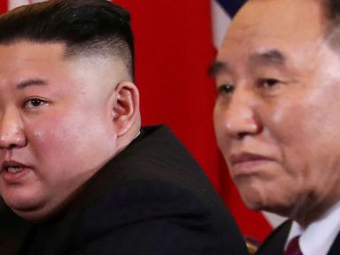 Chabu na fake news: ‘expurgado’ aparece com Kim Jong Un em Pyongyang