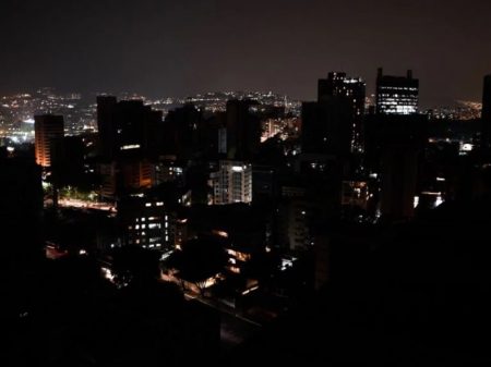 Apagão na Venezuela: engenheiros contestam versão de ‘ataque eletromagnético’