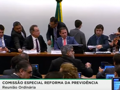 ASSISTA AO VIVO Comissão da Câmara vota destaques no relatório da Previdência