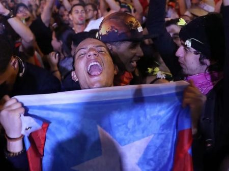 Porto Rico: povo celebra renúncia de governador implicado em corrupção