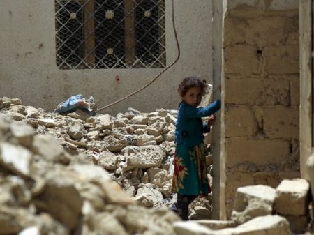 “Trump tem sangue de inocentes iemenitas nas mãos”, diz deputado democrata