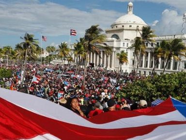 EUA: senador Bernie Sanders apoia levante contra o desgoverno em Porto Rico