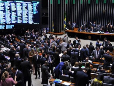 “Reforma de Bolsonaro e Guedes é um crime de lesa-pátria”