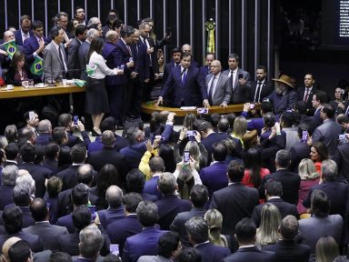 Os deputados que votaram contra a sua aposentadoria na reforma da Previdência