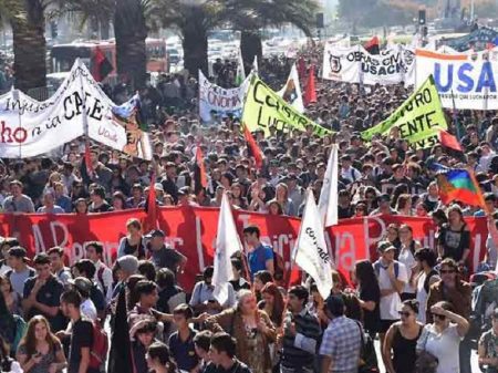 Chile: trabalhadores multiplicam protestos contra arrocho e assalto a direitos