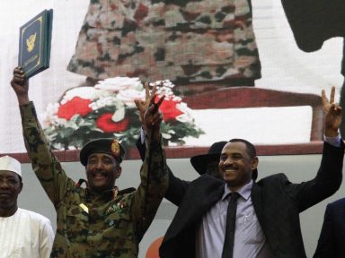 Sudão: movimentos populares e militares formam governo de união nacional