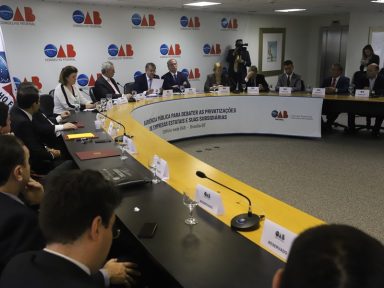 “Qual a intenção de privatizar empresas estratégicas?”, questionam especialistas da OAB