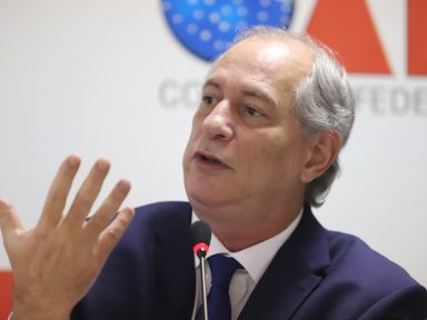 “Desfazer-se de patrimônio pode ser mal irreparável”, afirma Ciro sobre privatizações