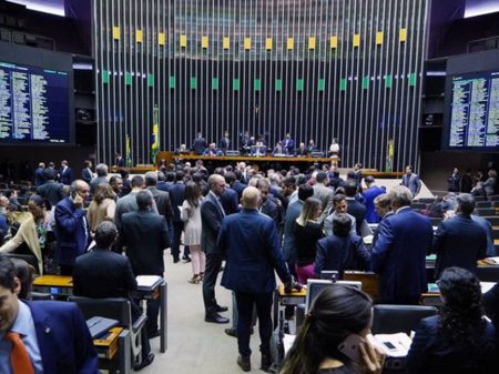 Juízes e procuradores criticam aprovação do PL sobre abuso de autoridade