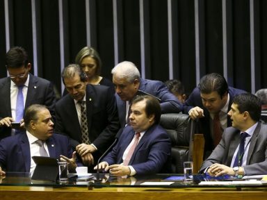 Câmara aprova pensão por morte abaixo de um salário mínimo