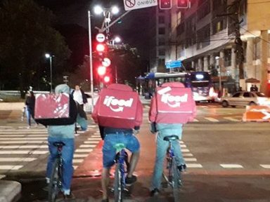 Trabalho semi-escravo dos “bike boys” já atinge 30 mil em São Paulo