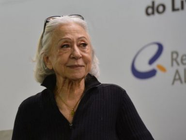 Bolsonarista agride Fernanda Montenegro e prega extermínio  da “classe teatral brasileira”