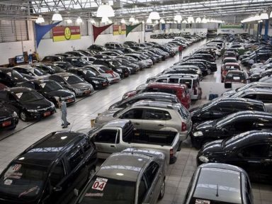 Crédito restrito derruba venda de carros em 13,16%