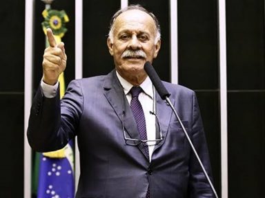Desmonte da Eletrobrás é submissão maior a estrangeiros, afirma deputado Paulo Ramos
