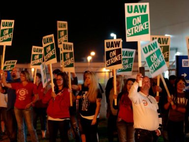 EUA: greve para GM por salários pela primeira vez em 12 anos