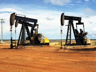 Governo privatiza campos terrestres da Petrobrás