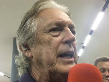 Grupo de “rábulas” de Bolsonaro “quer fazer coisas não éticas”, diz Bivar