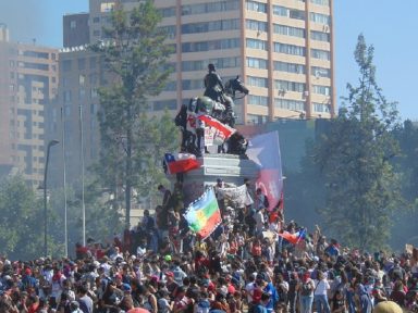 Explode a rebelião popular contra o modelo neoliberal chileno