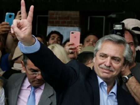 Fernández e Cristina derrotam Macri, o candidato da submissão ao FMI