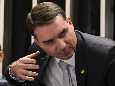 Auditores: ataque ao Coaf acobertou Flávio Bolsonaro e abriu a porta à corrupção