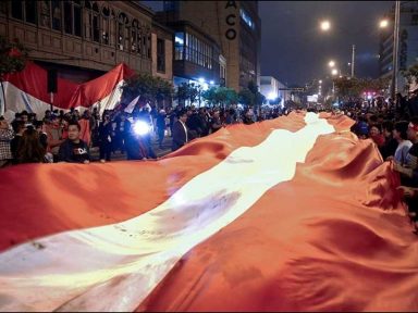 84% apoiam ato presidencial barrando assalto a Tribunal Constitucional do Peru